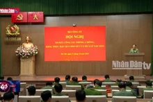 Công an xông pha vào tuyến đầu, khắc phục hậu quả bão lũ để cứu dân