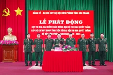 Các đơn vị ký kết giao ước thi đua.