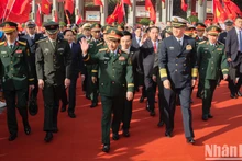 Ngay sau nghi thức tại cột mốc biên giới, đoàn đại biểu Việt Nam đã sang Trung Quốc qua Cửa khẩu Quốc tế Hữu Nghị (Lạng Sơn) để tham gia các chương trình giao lưu song phương.