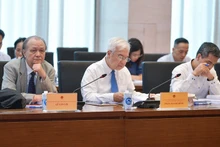 Đại biểu tham dự hội thảo chiều 5/11