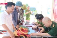 Vận động thu hồi vũ khí, vật liệu nổ tại biên giới tuyến biển