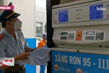 Tăng cường thanh kiểm tra hóa đơn điện tử tại các cửa hàng xăng dầu