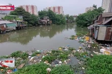 Đẩy nhanh các dự án di dời nhà ven kênh