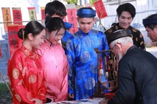 "Vũ khúc mưa xuân" có sự tham gia của các bạn trẻ yêu văn hóa Việt.