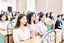 Các em học sinh tham gia Trại sáng tác văn học trẻ tỉnh Thái Nguyên năm 2024. (Ảnh BAN TỔ CHỨC)