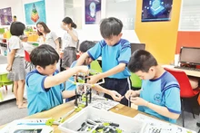 Học sinh thành phố tham quan Trung tâm STEAMZone, Công viên phần mềm Quang Trung.