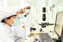 Hoạt động nghiên cứu khoa học tại Đại học Quốc gia Thành phố Hồ Chí Minh.