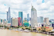 Một góc Thành phố Hồ Chí Minh hôm nay. (Ảnh HOÀNG TRIỀU)