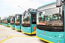 Theo lộ trình Thành phố Hồ Chí Minh xây dựng, với các tuyến xe buýt mở mới từ năm 2025 trở đi, 100% số phương tiện phải sử dụng điện, năng lượng xanh.