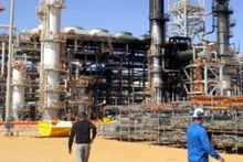 Một cơ sở khai thác khí đốt của Algeria. (Ảnh FRANCE 24)