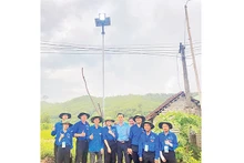 Công trình thanh niên "Đèn năng lượng mặt trời" hoàn thành giúp người dân xã Mậu Đức đi lại vào buổi tối dễ dàng hơn.