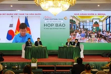 Quang cảnh buổi họp báo.