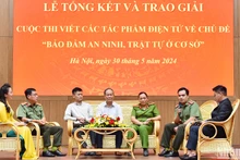 Đến bất kỳ xã biên giới nào cũng có thể gặp gương công an điển hình