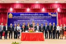 Quang cảnh lễ ký kết. 