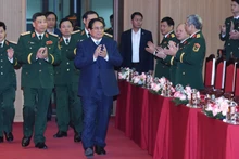 Thủ tướng Phạm Minh Chính thăm, chúc mừng cán bộ, giảng viên, học viên Học viện Quốc phòng.