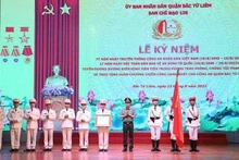 Công an quận Bắc Từ Liêm đón nhận Huân chương Chiến công hạng Nhất.