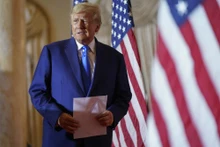 Ông Trump chuẩn bị phát biểu tại Mar-a-lago trong Ngày Bầu cử (8/11/2022). (Ảnh: AP)