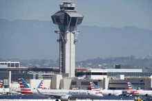 Website của sân bay quốc tế Los Angeles dường như cũng chịu ảnh hưởng của cuộc tấn công mạng. (Ảnh: EPA)