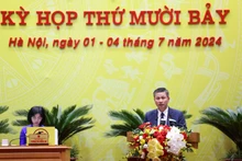 Giám đốc Sở Giao thông vận tải Hà Nội Nguyễn Phi Thường trình bày tờ trình về đề án.