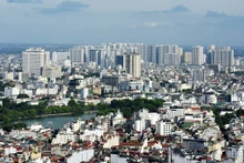 Một góc thành phố Hà Nội. (Ảnh KHÁNH AN)