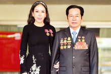 Bà Lê Nữ Thùy Dương cùng bố - doanh nhân, cựu chiến binh Lê Văn Kiểm.