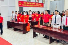 Chi bộ Sở Nội vụ tỉnh Bắc Kạn tổ chức sinh hoạt chuyên đề (Ảnh ÐĂNG HẢI)