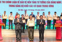 Cuộc thi chính luận về bảo vệ nền tảng tư tưởng của Đảng góp phần cụ thể hóa việc thực hiện Nghị quyết số 35-NQ/TW của Bộ Chính trị trong Khối các cơ quan Trung ương. (Ảnh DUY LINH)