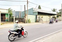Các khu vực đất mặt đường Nguyễn Duy Trinh (phường Trường Thạnh, thành phố Thủ Đức) bị thu hồi để thực hiện dự án đường vành đai 3.