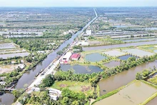Đến cuối tháng 5/2023, tuyến chính đường cao tốc đoạn qua huyện Thới Bình, Cà Mau đã bàn giao mặt bằng sạch đạt 95%.