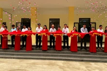 Lễ cắt băng khánh thành công trình tại tỉnh Tuyên Quang.
