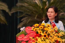 Bà Nguyễn Thị Lệ, Chủ tịch Hội đồng nhân dân Thành phố Hồ Chí Minh, khoá 10, nhiệm kỳ 2021-2026 phát biểu tại kỳ họp.