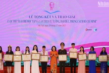 Trao giải Cuộc thi tuổi trẻ học tập và làm theo tư tưởng, đạo đức, phong cách Hồ Chí Minh 