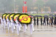 [Ảnh] Lãnh đạo Đảng, Nhà nước vào Lăng viếng Chủ tịch Hồ Chí Minh
