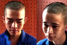 Hai đối tượng bị tạm giữ.