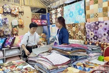 Các sản phẩm thủ công mỹ nghệ giới thiệu tại Hội chợ Hanoi Giftshow.