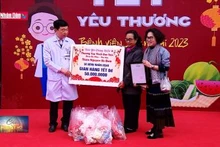 Tết yêu thương cho bệnh nhân nghèo