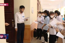 Hàng ngàn thí sinh tham gia kỳ thi đánh giá năng lực của Đại học Sư Phạm Hà Nội