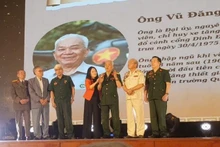 Các nhân chứng lịch sử có mặt tại Dinh Độc Lập trưa 30/4/1975.