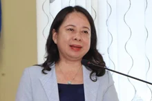 Phó Chủ tịch nước phát biểu tại buổi tiếp xúc cử tri.