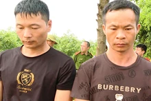 Hai nghi phạm người nước ngoài bị tạm giữ hình sự.