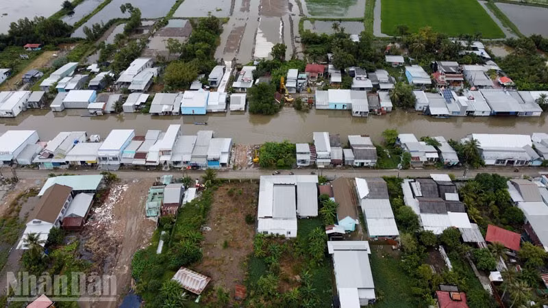 Dự án xây cầu Cạnh Đền nhìn từ trên cao. 