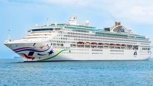 Tàu du lịch Star Voyager. (Ảnh: Ban tổ chức)