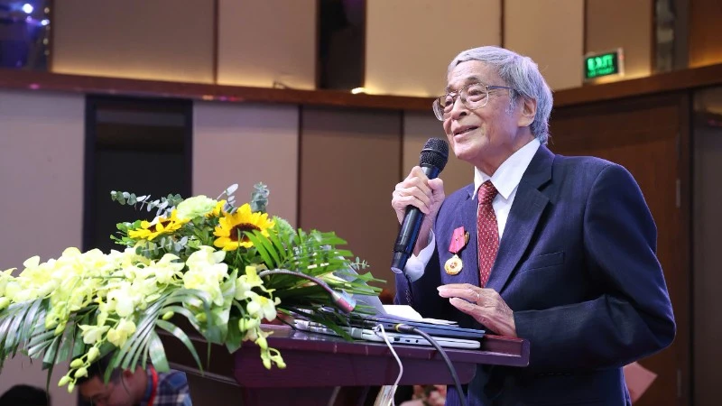 Thanh Hóa Phó Giáo Sư, Tiến Sĩ Trần Trọng Hải, Chủ Tịch Hội Phục Hồi Chức Năng Việt Nam Phát Biểu Tại Hội Nghị.