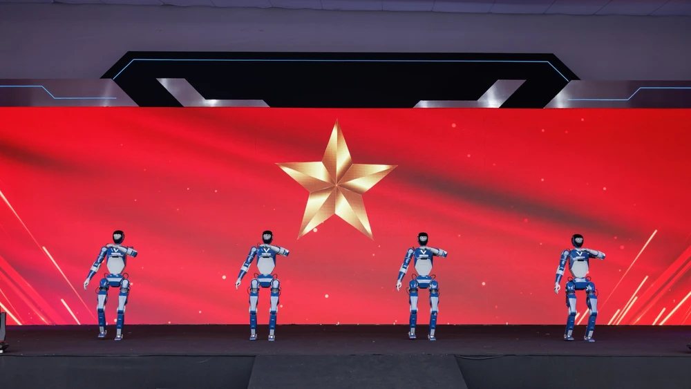 Đội ngũ VinMotion cũng tiếp tục cải tiến mạnh mẽ công nghệ và sản phẩm của mình cả về phần cứng lẫn phần mềm.