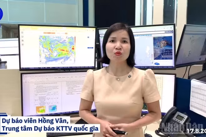 Dự báo viên Lê Thị Hồng Vân, Phòng Dự báo thời tiết, Trung tâm Dự báo khí tượng thủy văn quốc gia thông tin về diễn biến thời tiết.