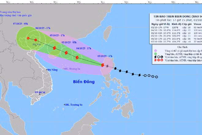 Hồi 17 giờ, vị trí tâm bão ở khoảng 17,0 độ vĩ bắc; 120,0 độ kinh đông, trên vùng biển phía đông khu vực bắc Biển Đông.