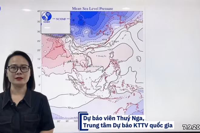 Dự báo viên Trần Thị Thúy Nga, Dự báo viên phòng Dự báo thời tiết, Trung tâm Dự báo khí tượng thủy văn quốc gia, Cục Khí tượng thủy văn nhận định thông tin về đợt không khí lạnh tại miền bắc và mưa lớn sắp tới tại miền trung.