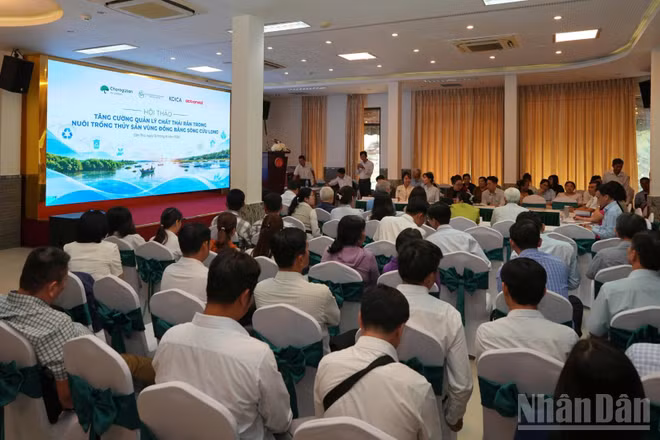 Toàn cảnh Hội thảo “Tăng cường quản lý chất thải rắn trong nuôi trồng thủy sản vùng Đồng bằng sông Cửu Long”.