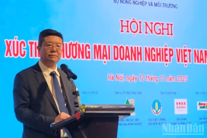 Ông Lê Thanh Hoà, Phó Cục trưởng Cục Chất lượng, Chế biến và Phát triển thị trường (Bộ Nông nghiệp và Môi trường) phát biểu tại diễn đàn.