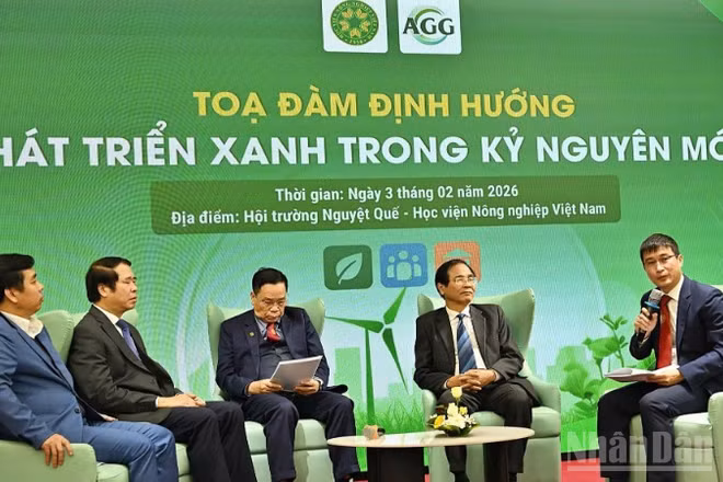 Tọa đàm “Định hướng phát triển xanh trong kỷ nguyên mới” chiều 3/2.